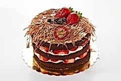 Fıstıklı Mois Pasta